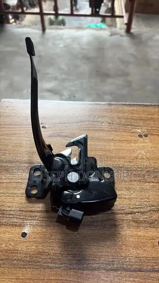 CRV Bonnet Locker/ Latch 2018,2019,2020,2021,2022