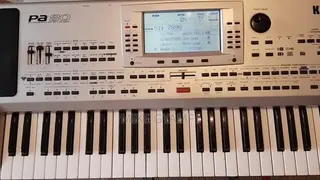 Korg Pa 80 Keyboard