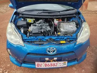 Toyota Aqua 2012 Blue