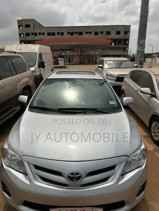 Toyota Corolla 2013 Silver