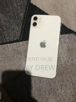 Apple iPhone 11 64 GB White