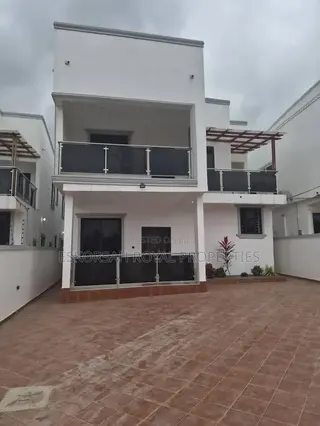 4bdrm House in Kwabenya Acp for sale