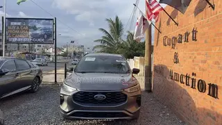Ford Escape ST-Line 2023 Gray
