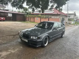 BMW 328i 1991 Gray