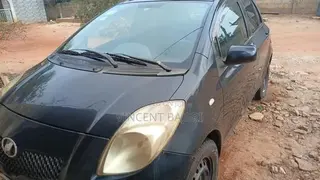 Toyota Vitz 2009 Black