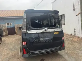2016 Toyota Voxy Parts Available