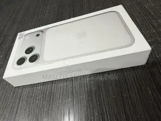 New Apple iPhone 17 Pro Max 256 GB Silver