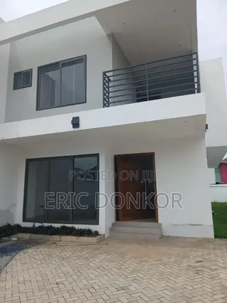 4bdrm Duplex in West Legon, Villa Victoria Hotel for rent