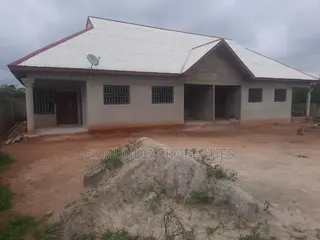4bdrm Apartment in Atwima Yabi, Kumasi Metropolitan for sale