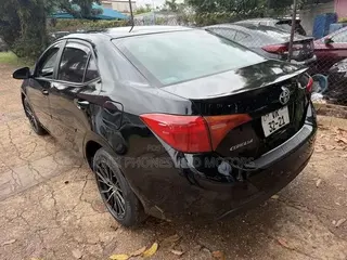 Toyota Corolla LE Eco 4dr Sedan (1.8L 4cyl CVT) 2016 Black