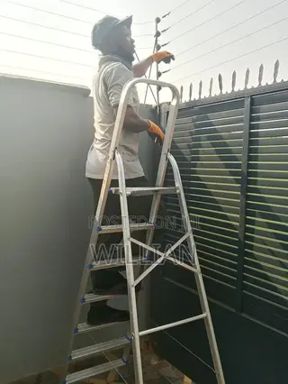 Electric Fence Work Installation