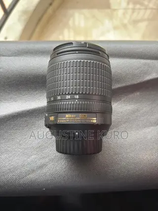 Nikon AF-S DX NIKKOR 18-105mm F/3.5-5.6g ED VR Zoom Lens