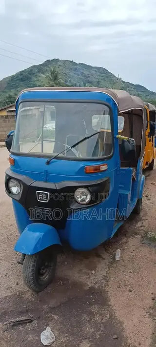Bajaj RE 2021 Blue