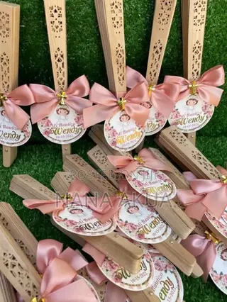 Customized Wooden Fans