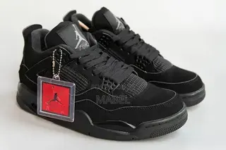 Air Jordan 4 Retro