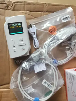 Pulse Oximeter Handheld With 2 Probes