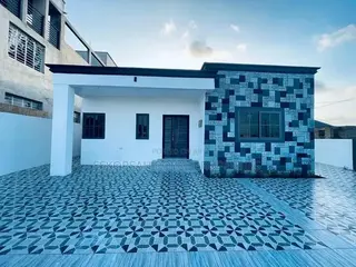 3bdrm House in Lake Side for sale