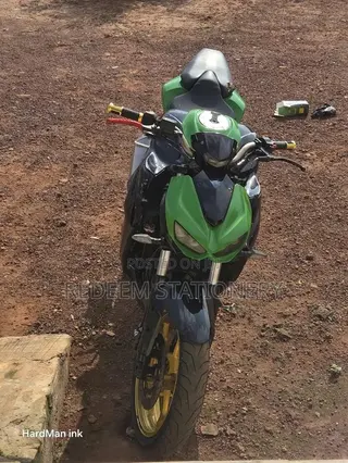 Kawasaki 2021 Black