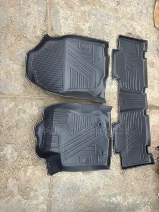 Toyota RAV 4 D Floor Mat