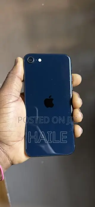 Apple iPhone SE (2022) 64 GB Blue
