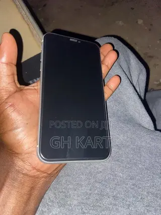 Apple iPhone XR 64 GB White