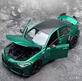 1:18 Realistic Metalic/Alloy Cars