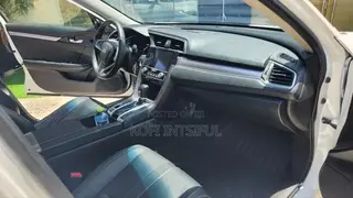 Honda Civic Touring Sedan 2018 White
