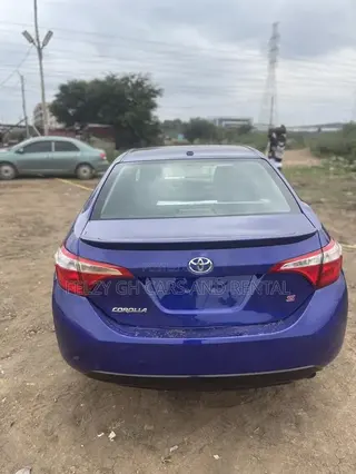 Toyota Corolla LE ECO Premium (1.8L 4cyl CVT) 2016 Blue