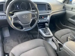 Hyundai Elantra Limited 2018 Blue