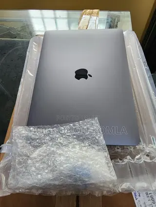 New Laptop Apple MacBook Air 8GB SSD 500GB