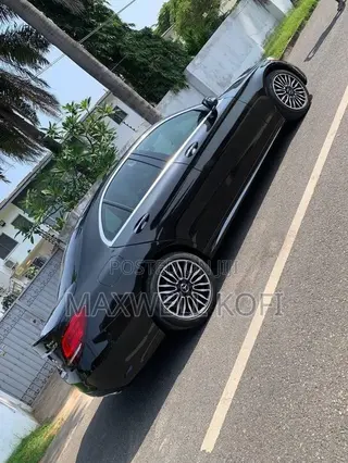 Mercedes-Benz C300 2020 Black