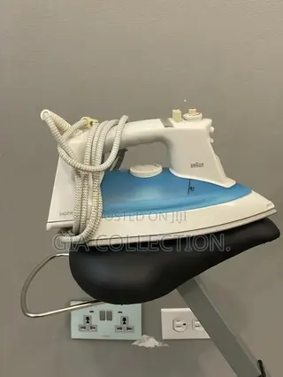 Braun Saphir Steam Iron - German Quality - Super Neat
