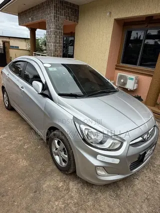 Hyundai Accent GLS 4dr Sedan (1.6L 4cyl 6A) 2015 Silver