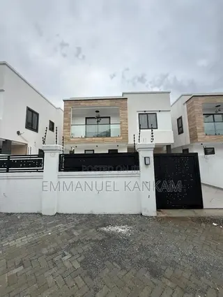 4bdrm House in Baatsona Total for sale