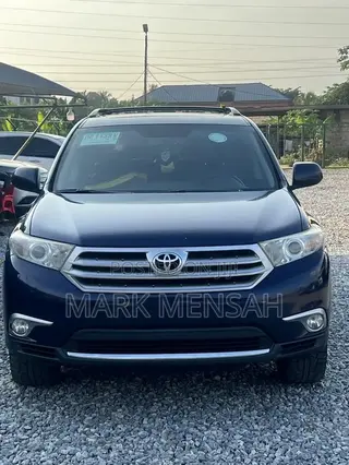 Toyota Highlander 2012 Blue