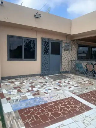 Furnished 2bdrm Apartment in Exhibition for rent