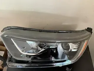 2018, 2019, 2020, 2021 Honda CRv Headlights