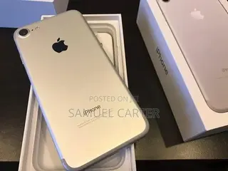 New Apple iPhone 7 32 GB Silver