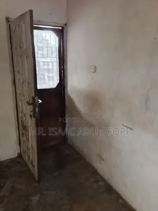 1bdrm Room & Parlour in Adu Ventuers, Agape for rent