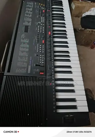 Yamaha Psr400