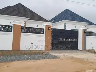 2bdrm House in Unique Key Agency, Achimota for sale