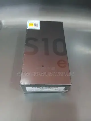 New Samsung Galaxy S10e 128 GB Black