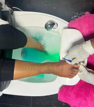 Pedicure / Manicure. Home Service