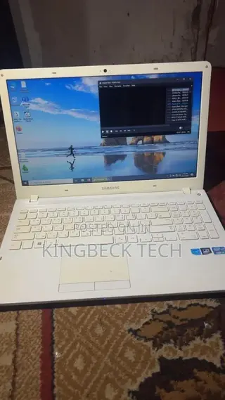 Laptop Samsung 4GB Intel Core i5 HDD 256GB