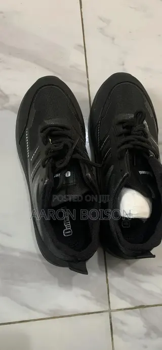 Black Shoes