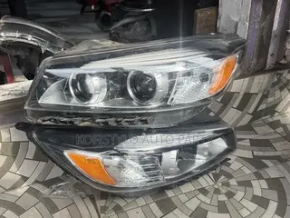Kia Sorento 2017 Headlight Pair
