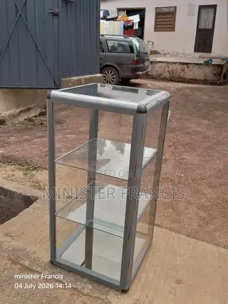 Showcase Glass