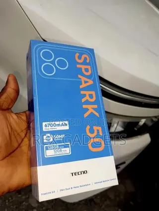 New Tecno Spark 50 128 GB Orange