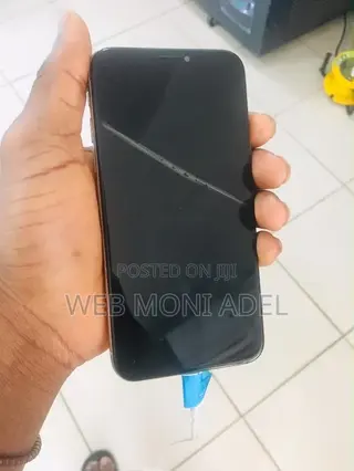 Apple iPhone X 64 GB White