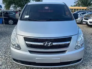 Hyundai H1 2010 Silver